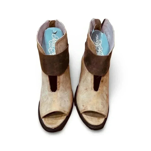 Miss Macie Distressed Leather Ankle Boots NWT - Picture 3 of 7